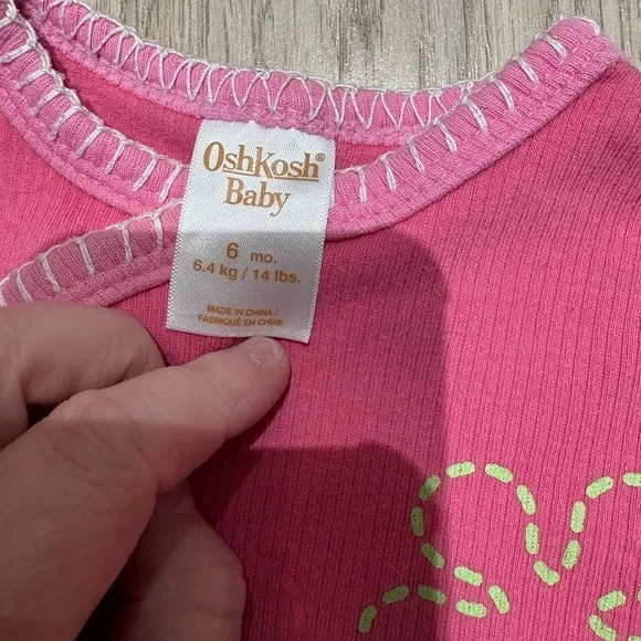 Vintage OshKosh Baby Footed Pajamas | 6 Months | Pink Retro Sleeper - Picture 5 of 8